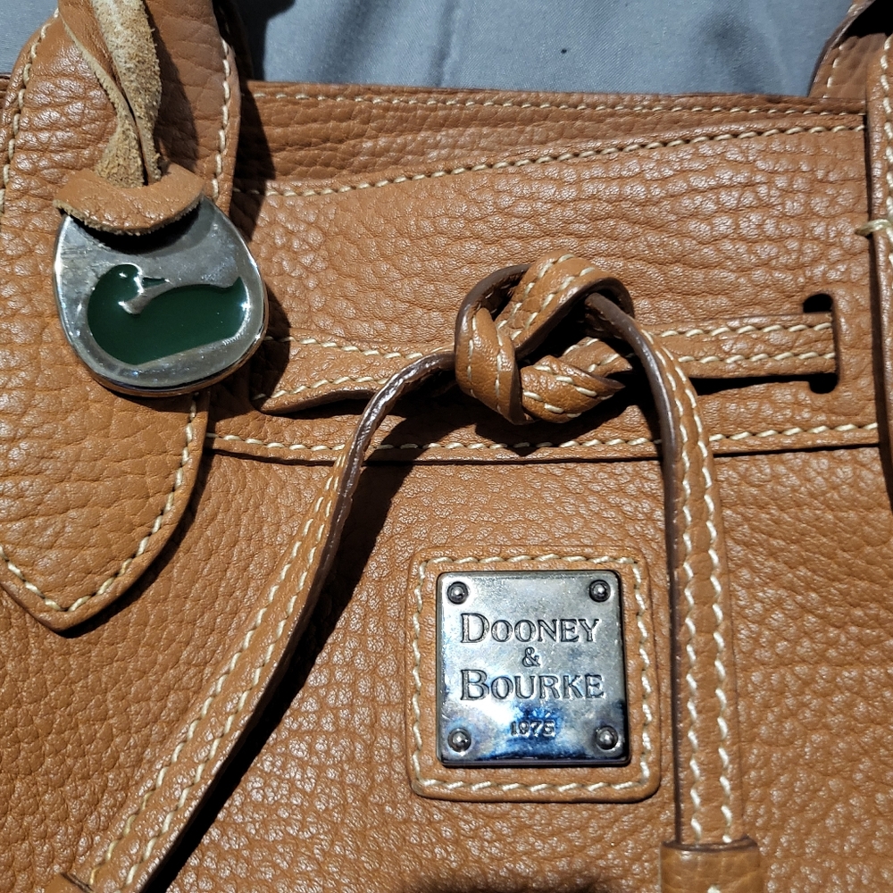 Vintage leather Dooney & Bourke Tote - Picture 2 of 8